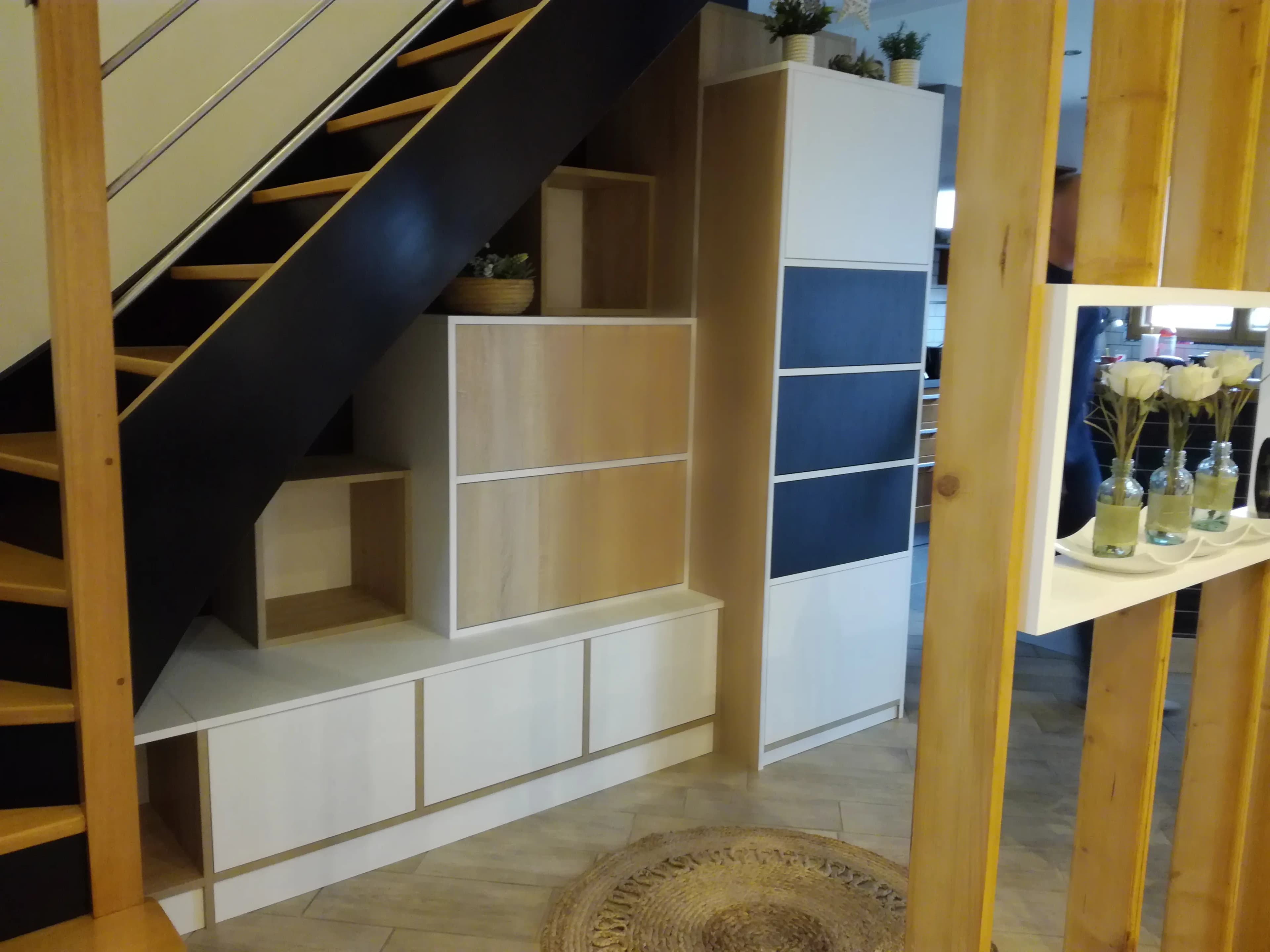 Aménagement sous escalier